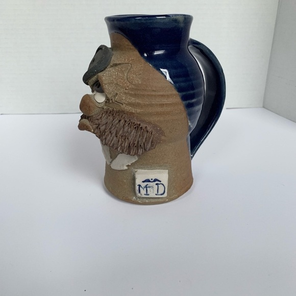 Funny Face Pottery Mug - Picture 3 of 9